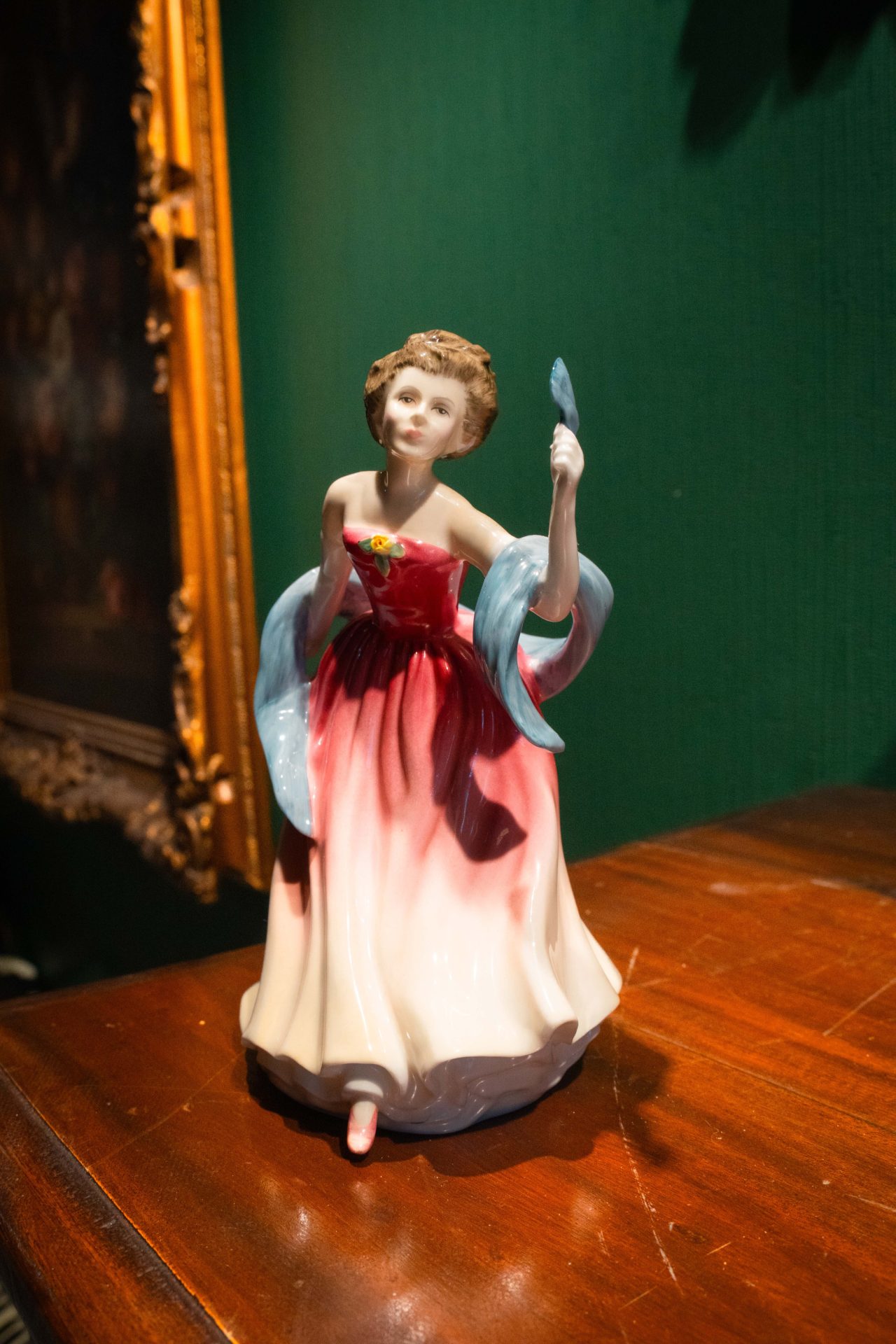 Royal Doulton Porselen Biblo 'Amy's Sister'