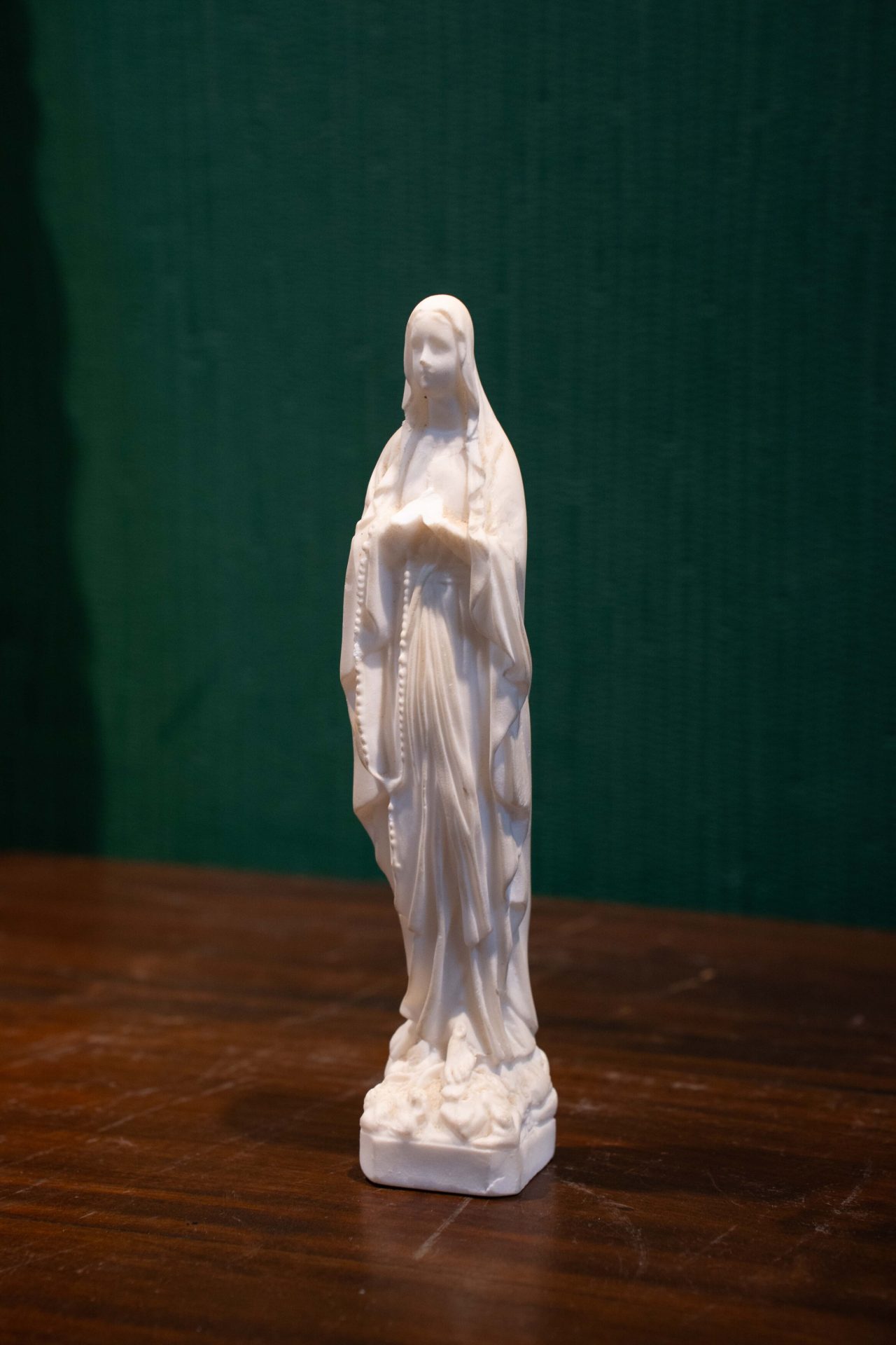 Meryem Ana Figürlü Sedefli/Opalin Görünümlü Biblo