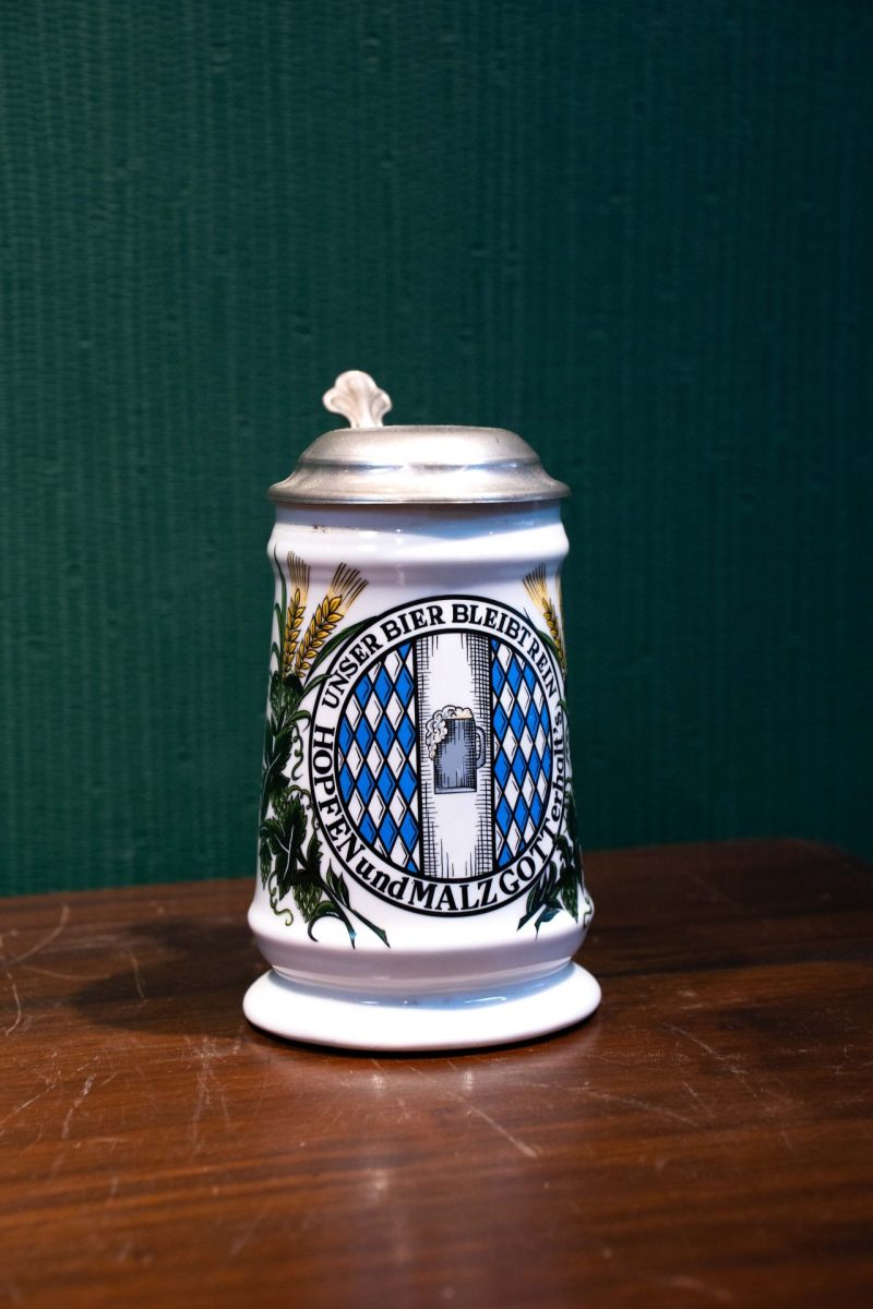 Alman Bavyera Temalı Hopfen Und Malz Yazılı Metal Kapaklı Seramik Bira Bardağı