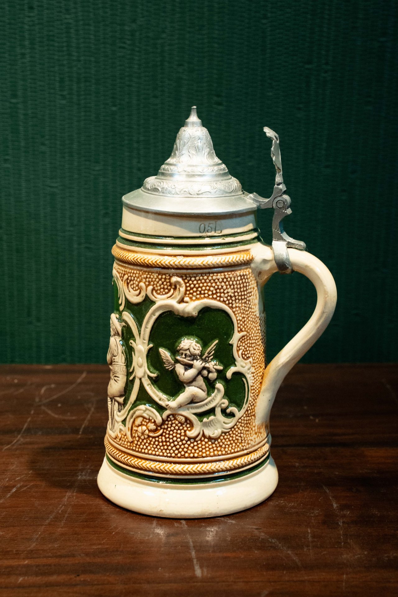Vintage Alman Seramik Kabartmalı Bira Bardağı