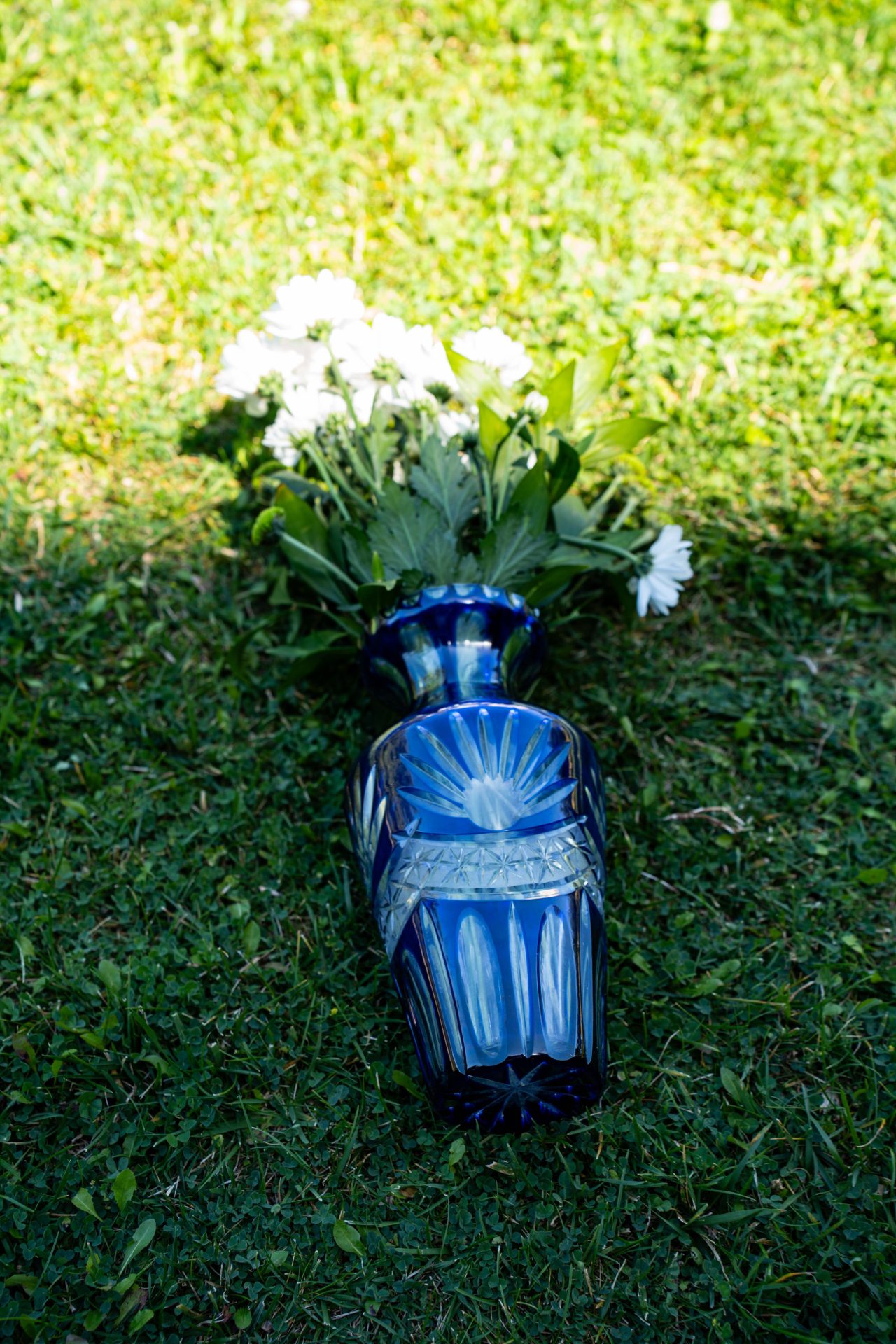 Kobalt Mavi Bohemian Kesme Cam Antika Vazo